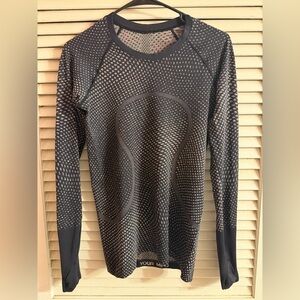 Lululemon Swiftly Tech Long Sleeve 2.0
Grid Warp Black / Neon Multi Size 6